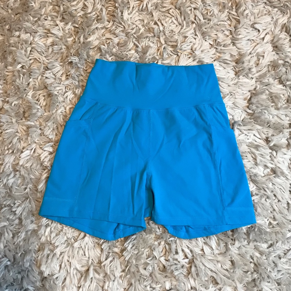 Large buffbunny pocket Rosa shorts